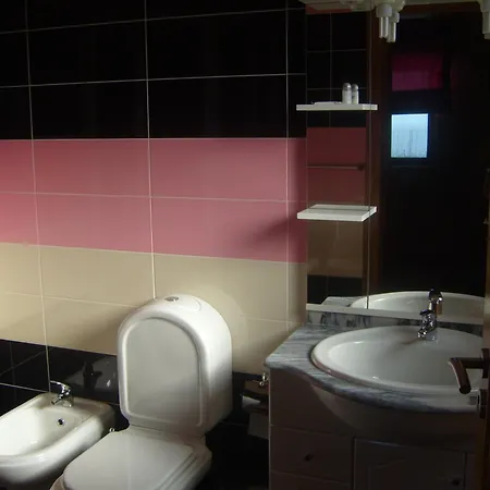 Pedras Lavradas Bed & Breakfast 3*