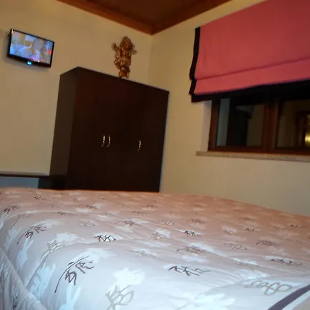 Pedras Lavradas 3* Teixeira de Baixo