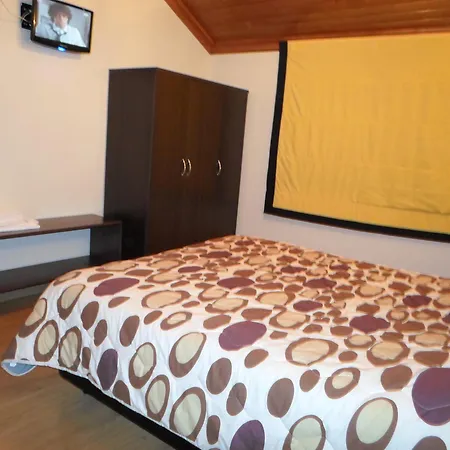 Pedras Lavradas Bed & Breakfast Teixeira de Baixo