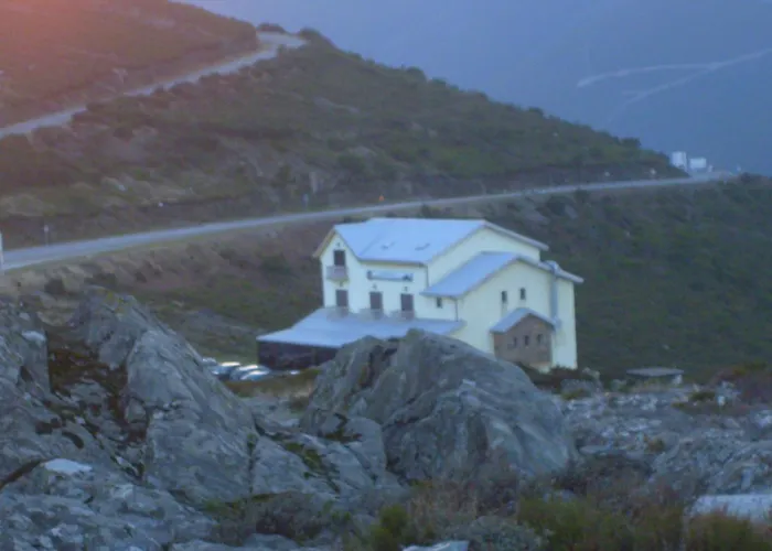 Pedras Lavradas 3* Teixeira de Baixo